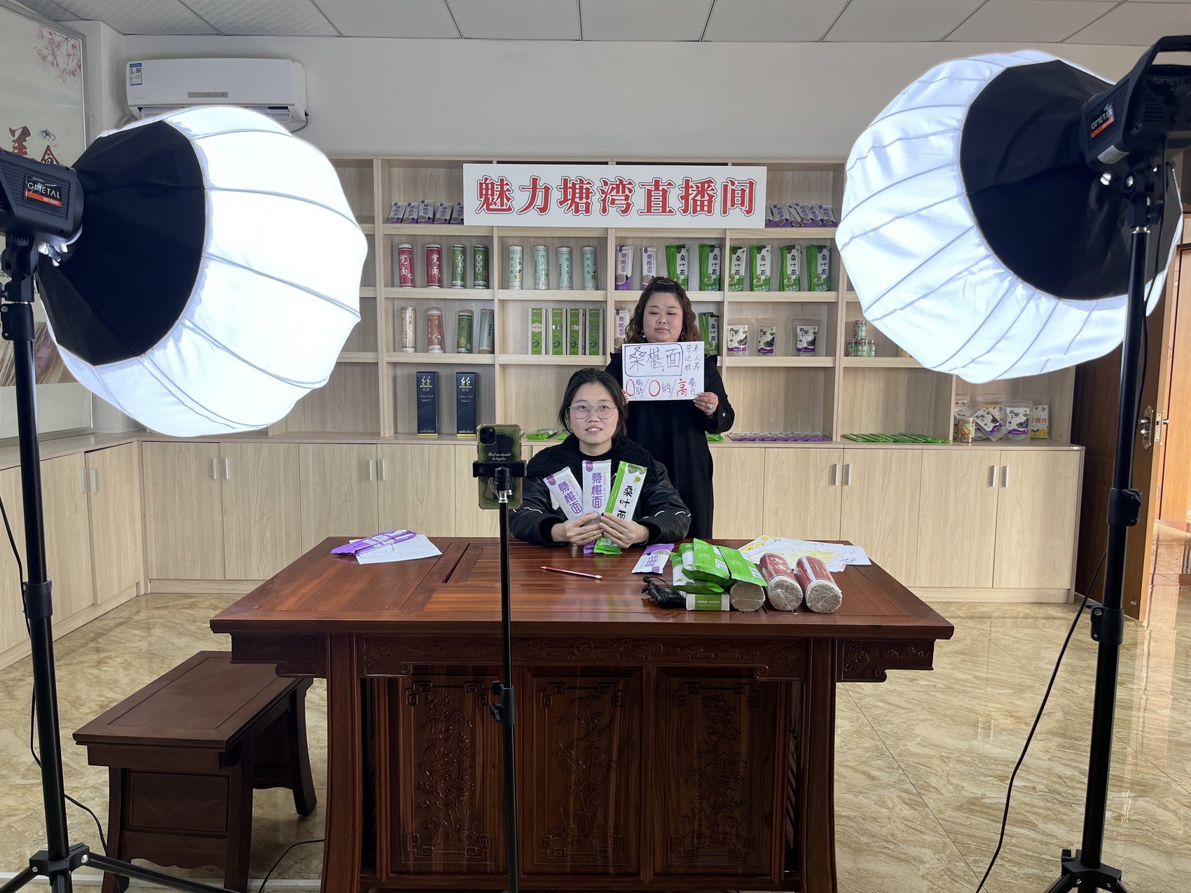 原油喊单直播室(24小时黄金期货直播室)